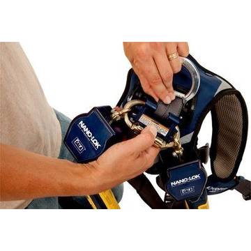 Lifeline Twin-leg Quick Connect Personal Self-retracting, 3/4 In X 6 Ft, 420 Lb, 5.6 Lb